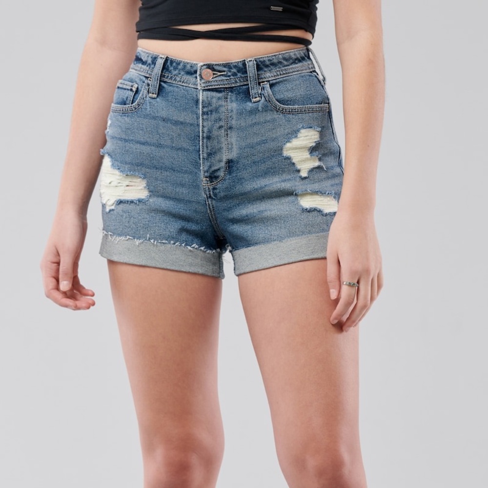 hollister ultra high rise curvy mom shorts